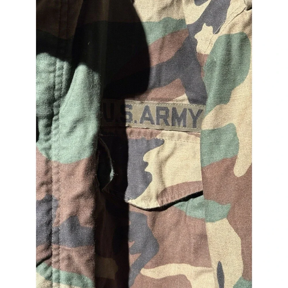 VINTAGE US Army M-65 Field Jacket Mens Medium Regular Woodland Camo 80s
